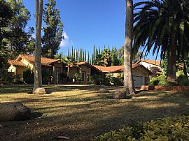 4 Lovely Bedroom House Rent  in Escondido, CA (Photo 2 of 5)