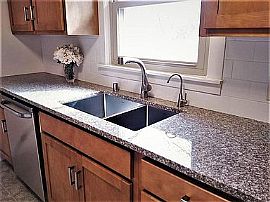 14860 Lata Vista Dr, Elm Grove, Wi 53122 in Elm Grove, WI