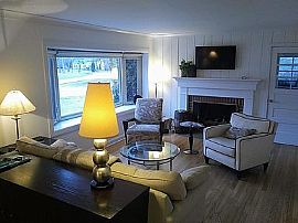 14860 Lata Vista Dr, Elm Grove, Wi 53122 in Elm Grove, WI (Photo 6 of 9)