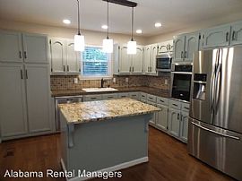 219 Ridgewood Dr, Trussville, Al 35173 in Trussville, AL (Photo 5 of 6)