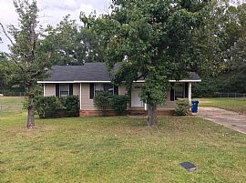2532 Fitzgerald Rd, Oxford, Al 36203 in Oxford, AL