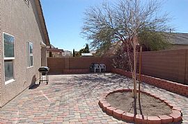 3 Beds, 2 Baths Captivating Single Family Residence in Las Vegas, NV (Photo 6 of 8)