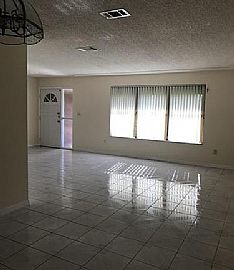 400 Filbert Ave Ne, Palm Bay, Fl 32907 in Palm Bay, FL (Photo 3 of 6)