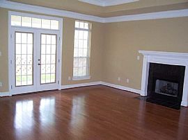 5552 Fairfield Pl, Mobile, Al 36609 in Mobile, AL (Photo 3 of 6)