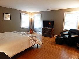 44 E Main St, Salisbury, Ct 06068 in Salisbury, CT (Photo 8 of 12)