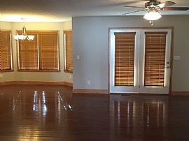 138 Quiet Way, Hurricane, Wv 25526 in Hurricane, WV (Photo 4 of 6)