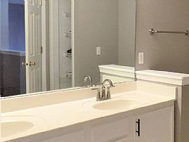 Check Out! Townhouse For Rent in Apple Valley, MN (Photo 11 of 12)