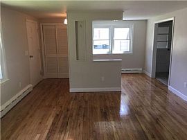 65 Merritt Ave, Tiverton, Ri 02878 in Tiverton, RI (Photo 9 of 12)