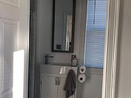 27 Greenville Ave Fl 2nd, Johnston, Ri 02919 in Johnston, RI (Photo 5 of 12)