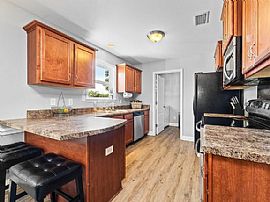 9636 Misty Leaf Dr N, Mobile, Al 36695 in Mobile, AL (Photo 3 of 6)