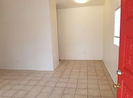 815 E Lester St, Tucson, Az 85719 in Tucson, AZ (Photo 2 of 12)