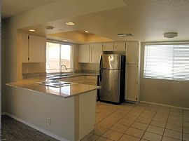 407 W Wickieup Ln, Phoenix, Az 85027 in Phoenix, AZ (Photo 2 of 6)