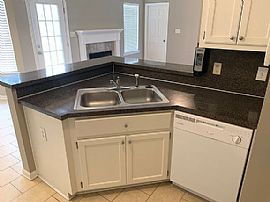 124 Cove Lndg, Calera, Al 35040 in Calera, AL (Photo 6 of 8)