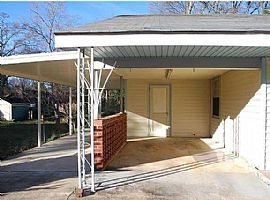 3815 Robbins Rd, Montgomery, Al 36109 in Montgomery, AL (Photo 2 of 6)