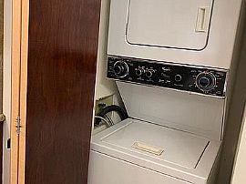 655 E Marshall Ave, Oak Creek, Wi 53154 in Oak Creek, WI (Photo 3 of 12)