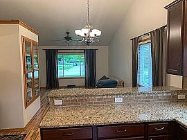 655 E Marshall Ave, Oak Creek, Wi 53154 in Oak Creek, WI (Photo 5 of 12)