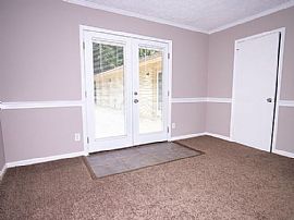 319 Davors Dr, Montgomery, Al 36109 in Montgomery, AL (Photo 9 of 11)