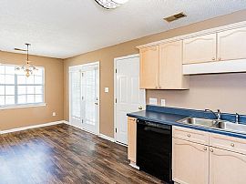 Beautiful Three Bedroom Family House with 2bathroom in Alabaster, AL (Photo 3 of 6)