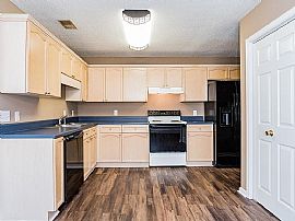 Beautiful Three Bedroom Family House with 2bathroom in Alabaster, AL (Photo 6 of 6)