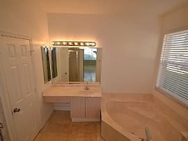 Charming 5bedroom House  in Pembroke Pines, FL (Photo 5 of 6)