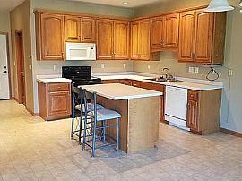 3208 Golden Glow Rd, De Pere, Wi 54115 in De Pere, WI (Photo 4 of 9)