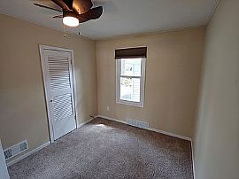 406 Hilldale Ct, Madison, Wi 53705 in Madison, WI (Photo 4 of 7)