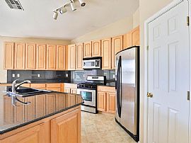 4 Bd2 Ba2,112 Sqft 11613 N 151st Dr, Surprise, Az 85379 in Surprise, AZ (Photo 9 of 12)