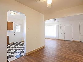 1306 1/2 E Culver St, Phoenix, Az 85006 in Phoenix, AZ (Photo 8 of 12)