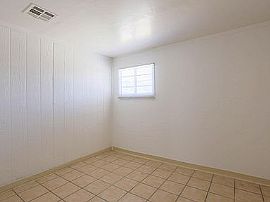 1306 1/2 E Culver St, Phoenix, Az 85006 in Phoenix, AZ (Photo 9 of 12)