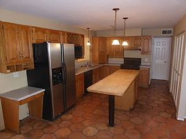 1042 W Devonshire St, Mesa, Az 85201 in Mesa, AZ (Photo 5 of 8)