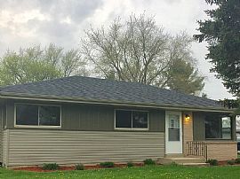 2628 Arrowhead St, Racine, Wi 53402 in Racine, WI
