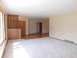 206 S Grant St, Belleville, Wi 53508 in Belleville, WI (Photo 5 of 8)