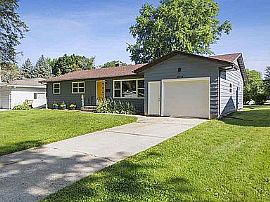 4917 Retana Dr, Madison, Wi 53714 in Madison, WI (Photo 9 of 12)