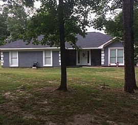 255 Lee Road 850, Phenix City, Al 36870 in Phenix City, AL