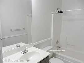 308 Park Village Dr, Alabaster, Al 35007 in Alabaster, AL (Photo 3 of 7)