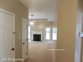 308 Park Village Dr, Alabaster, Al 35007 in Alabaster, AL (Photo 4 of 7)