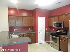 308 Park Village Dr, Alabaster, Al 35007 in Alabaster, AL (Photo 5 of 7)