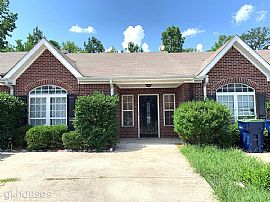 216 Park Village Cir, Alabaster, Al 35007 in Alabaster, AL