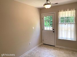 216 Park Village Cir, Alabaster, Al 35007 in Alabaster, AL (Photo 2 of 6)