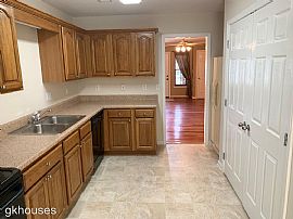 216 Park Village Cir, Alabaster, Al 35007 in Alabaster, AL (Photo 4 of 6)