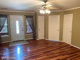 216 Park Village Cir, Alabaster, Al 35007 in Alabaster, AL (Photo 5 of 6)