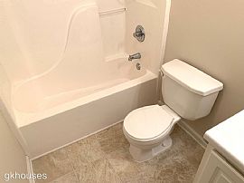 216 Park Village Cir, Alabaster, Al 35007 in Alabaster, AL (Photo 6 of 6)