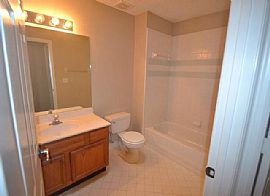 3 Bed, 2 Ba. 1,712 Sqft in Fleming Island, FL (Photo 2 of 7)