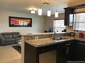 311 Sw 100th Ave, Pembroke Pines, Fl 33025 in Pembroke Pines, FL (Photo 11 of 12)