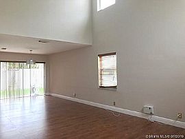 311 Sw 100th Ave, Pembroke Pines, Fl 33025 in Pembroke Pines, FL (Photo 2 of 12)