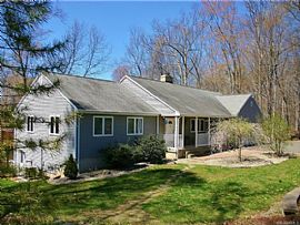 218 Partridge Dr, Southington, Ct 06489 in Southington, CT