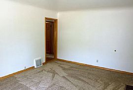 2 Bd, 2 Ba, 1,159 Sqft in Salt Lake City, UT (Photo 5 of 12)