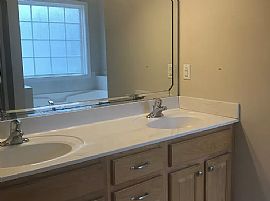 94 Satilla Ln, Warner Robins, Ga in Warner Robins, GA (Photo 10 of 12)