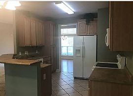 94 Satilla Ln, Warner Robins, Ga in Warner Robins, GA (Photo 7 of 12)