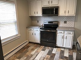 Rent to Own Or Purchase This Beautiful Cape in Bernardsville, NJ (Photo 4 of 12)